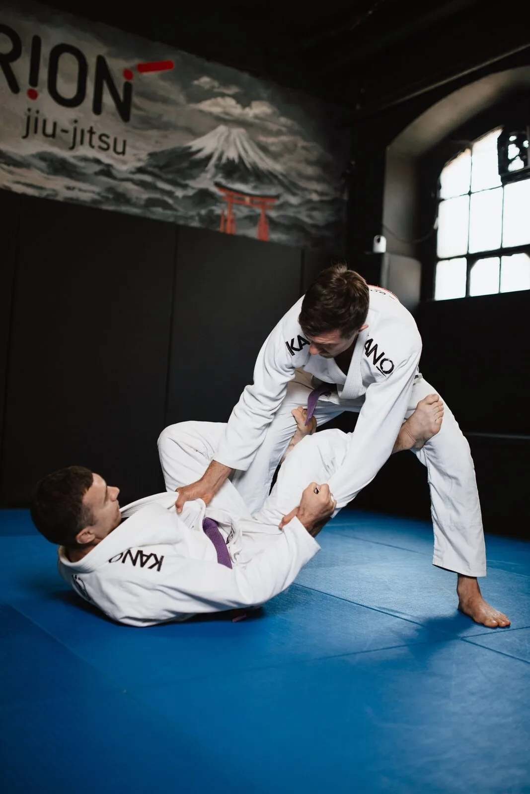 Спарринг по BJJ в ги на ковре Orion BJJ Wrocław